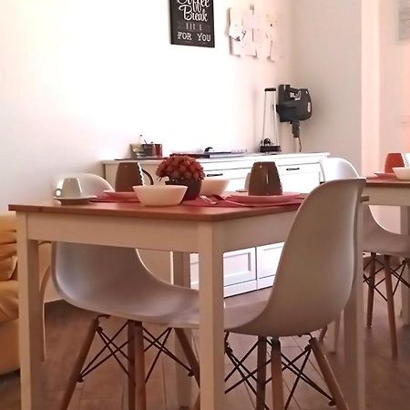 B & B Civico 6 Rooms Салерно Екстериор снимка