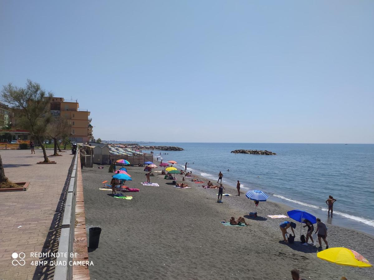 B & B Civico 6 Rooms Салерно Екстериор снимка