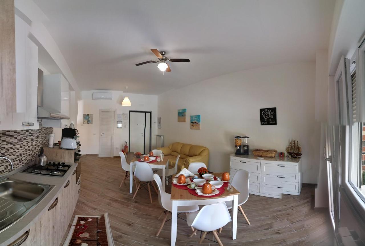 B & B Civico 6 Rooms Салерно Екстериор снимка